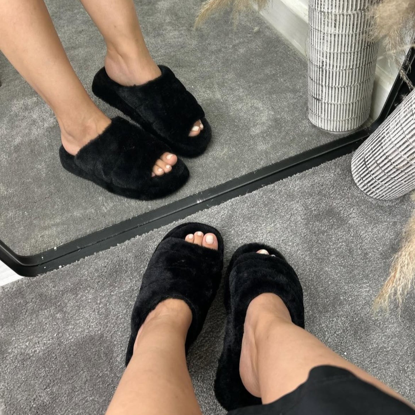 2X1 EN PANTALONES PELUCHE + UN PAR DE PANTUFLAS DE PELUCHE DE REGALO!